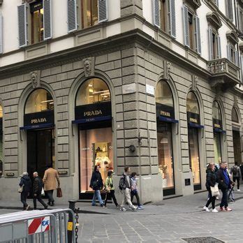 prada aroni servizi & pulizie via poggio bracciolini|Firenze ViaTornabuoni, 53R.